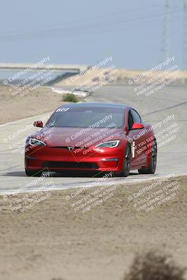 media/Oct-19-2025-Speed Ventures (Sun) [[a6e7fe67be]]/TC B/Session 2 (Outside Grapevine)/